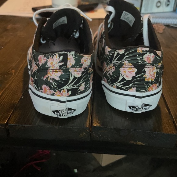 Girls Vans size 3 - Picture 2 of 5